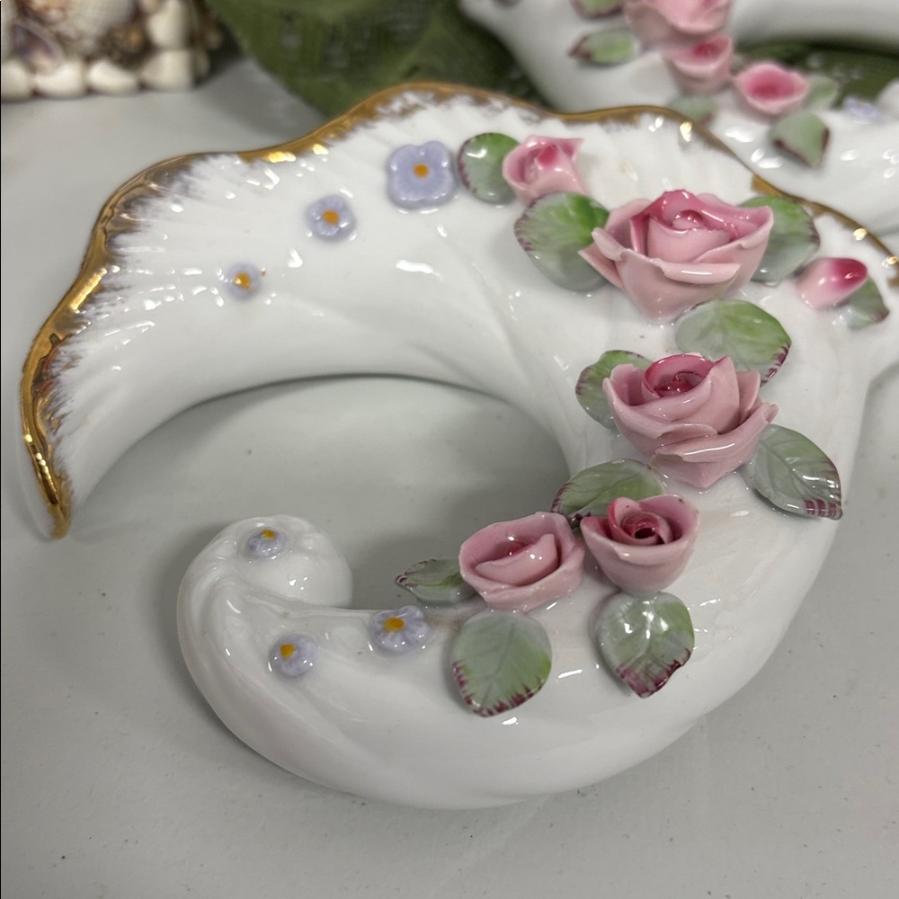 Porcelain Floral Crescent Wall Pockets - Pink Roses - Picture 2 of 7